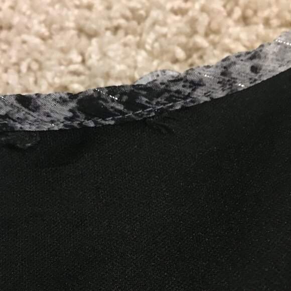 Ispiri Abstract Print 2 in 1 Flutter Sleeve & Tank Top - Picture 10 of 16